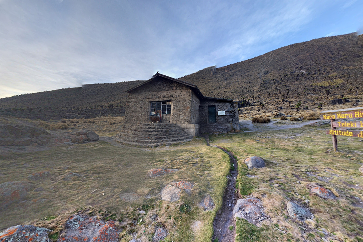 Mackinders Hut Mount Kenya accommodation near Teleki Valley Kenya