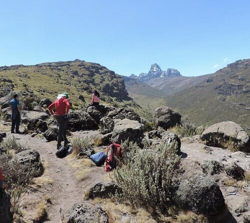 6-Day Beginner-Friendly Guided Mount Kenya Tour to Point Lenana