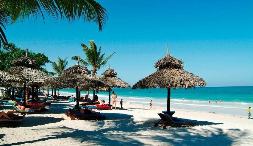9-Day Kenya Safari and Beach Holiday – Masai Mara, Amboseli, Tsavo and Diani Beach